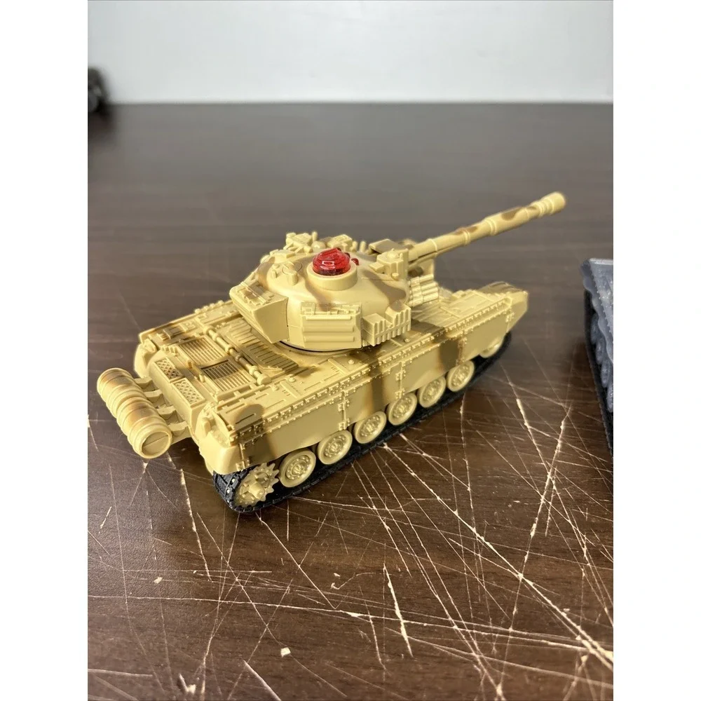 LOT OF‎ 2 RC TANKS TK-0523R PROPEL-UNTESTED-NO CONTROLLERS 8